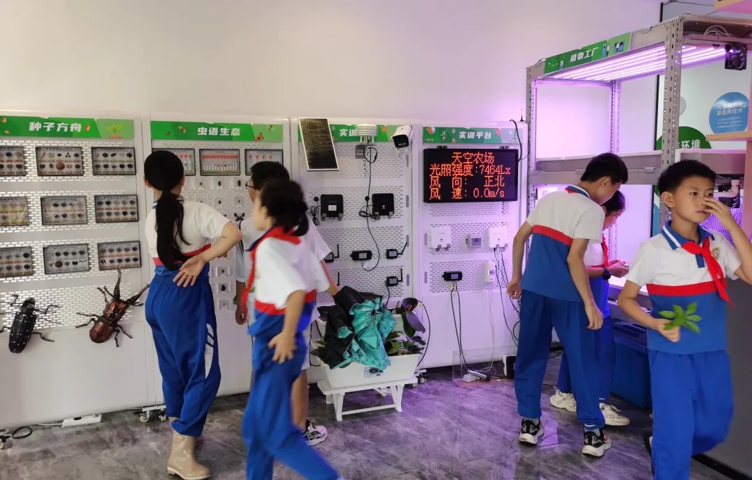 海睿科技荣获黄埔区“2025年优秀科普企业”称号2.jpg